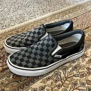 Slip on checkered Vans